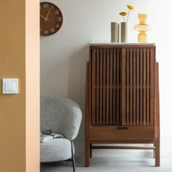 Armoire<Made in Meubles Armoire en bois d'acacia et terrazzo Kaelis