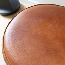 Banc<Made in Meubles Banc arrondi en cuir marron Gaby