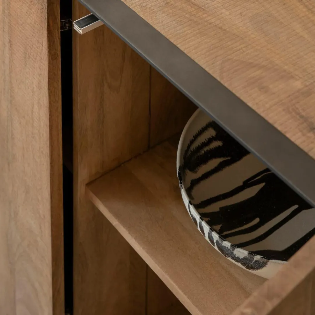 Buffet<Made in Meubles Buffet 3 portes en bois de manguier et métal Isil