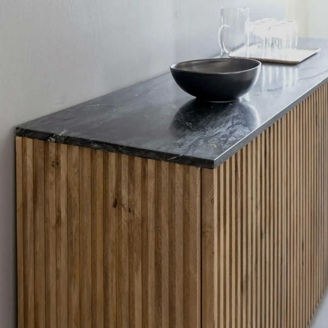 Buffet<Made in Meubles Buffet 4 portes en bois de manguier et marbre Betty