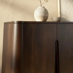 Buffet<Made in Meubles Buffet en bois de manguier foncé Liriel