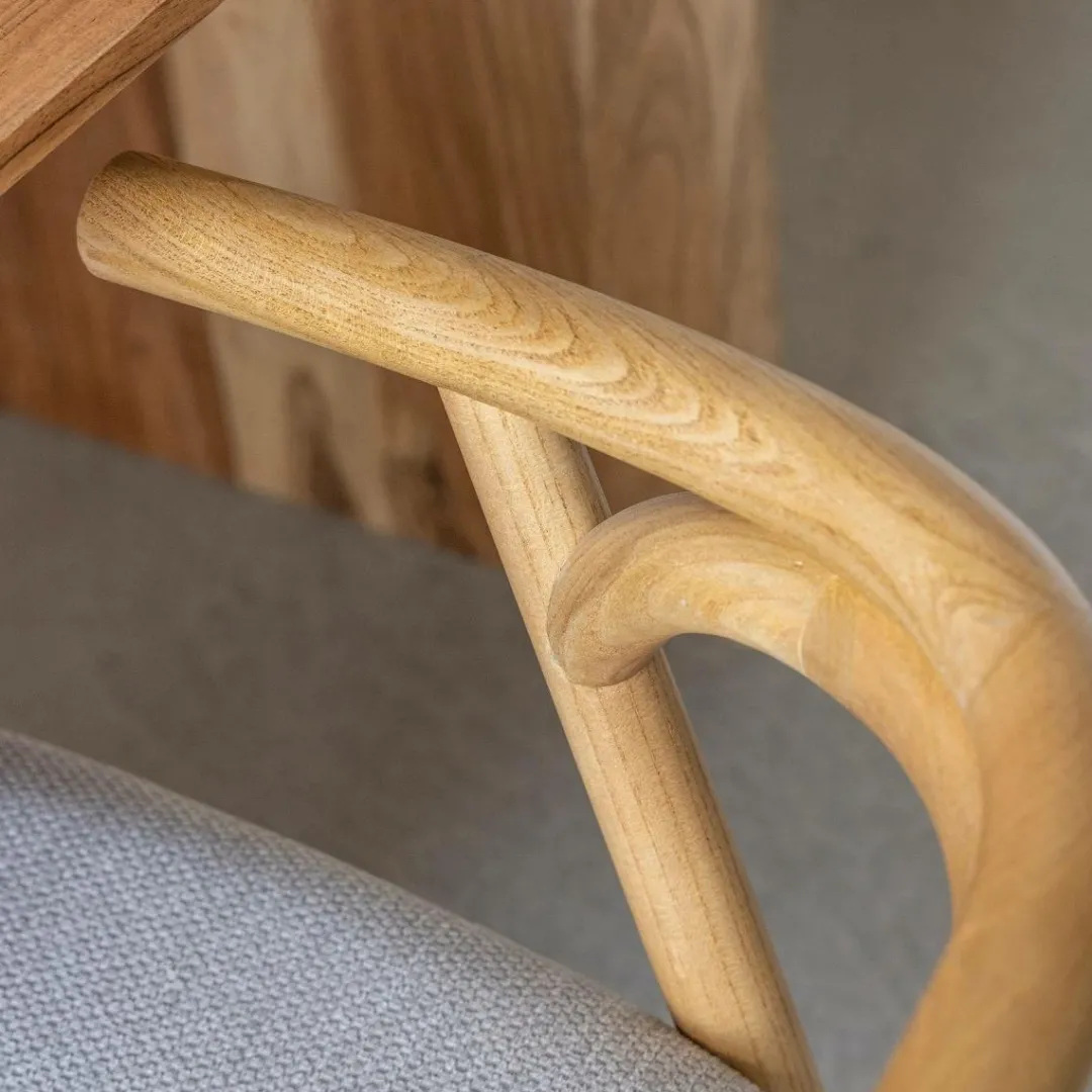 Chaise<Made in Meubles Chaise en bois d'orme et tissu gris Aline (lot de 2)