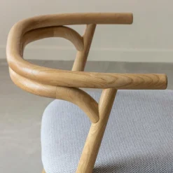 Chaise<Made in Meubles Chaise en bois d'orme et tissu gris Aline (lot de 2)