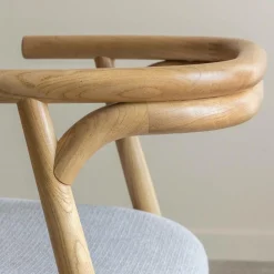 Chaise<Made in Meubles Chaise en bois d'orme et tissu gris Aline (lot de 2)