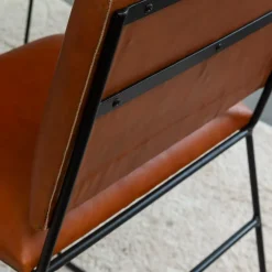 Chaise<Made in Meubles Chaise en cuir marron et métal noir Arthur (lot de 2)