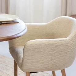 Chaise<Made in Meubles Chaise en tissu beige Solène (lot de 2)