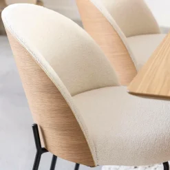 Chaise<Made in Meubles Chaise en tissu bouclette écru clair et métal Nyssa (lot de 2)