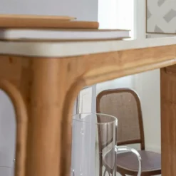 Colonne<Made in Meubles Colonne en bois d'acacia et marbre Emyr