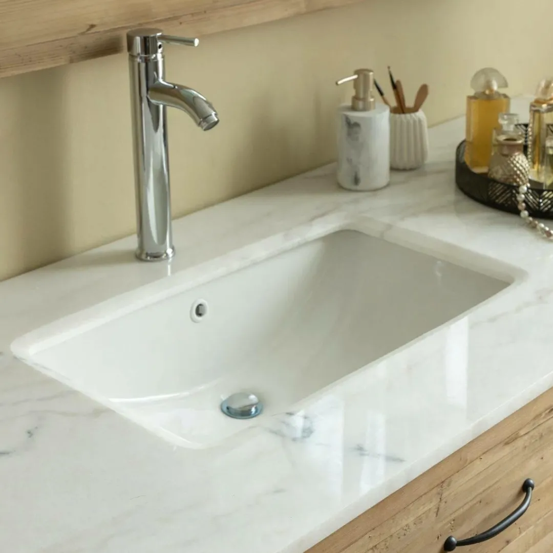 Meuble Sous Vasque<Made in Meubles Meuble sous vasque en vieux pin et marbre blanc Nils