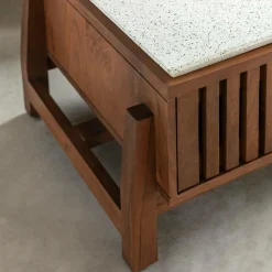 Table Basse<Made in Meubles Table basse en bois d'acacia et terrazzo Kaelis