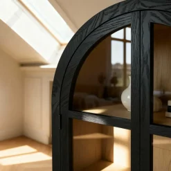 Vitrine<Made in Meubles Vitrine arrondie en bois d'orme Bruce