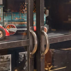 Vitrine<Made in Meubles Vitrine en métal 2 portes Gabin